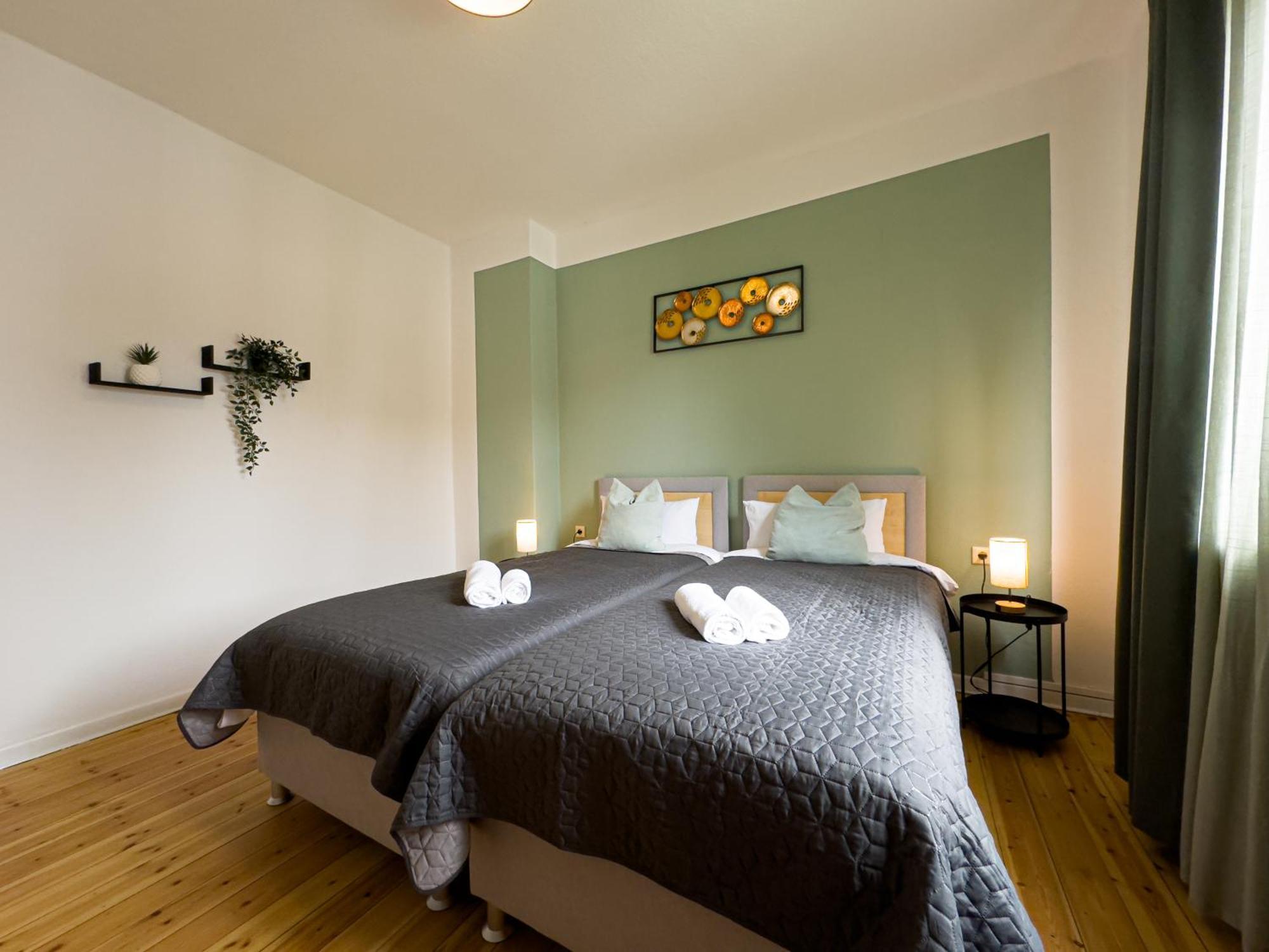 Immostay #8 - Haus Fuer 13 Personen Mit 7 Zimmer - Grosser Garten & Grill, Free Parking, Wlan Bremen Exterior photo